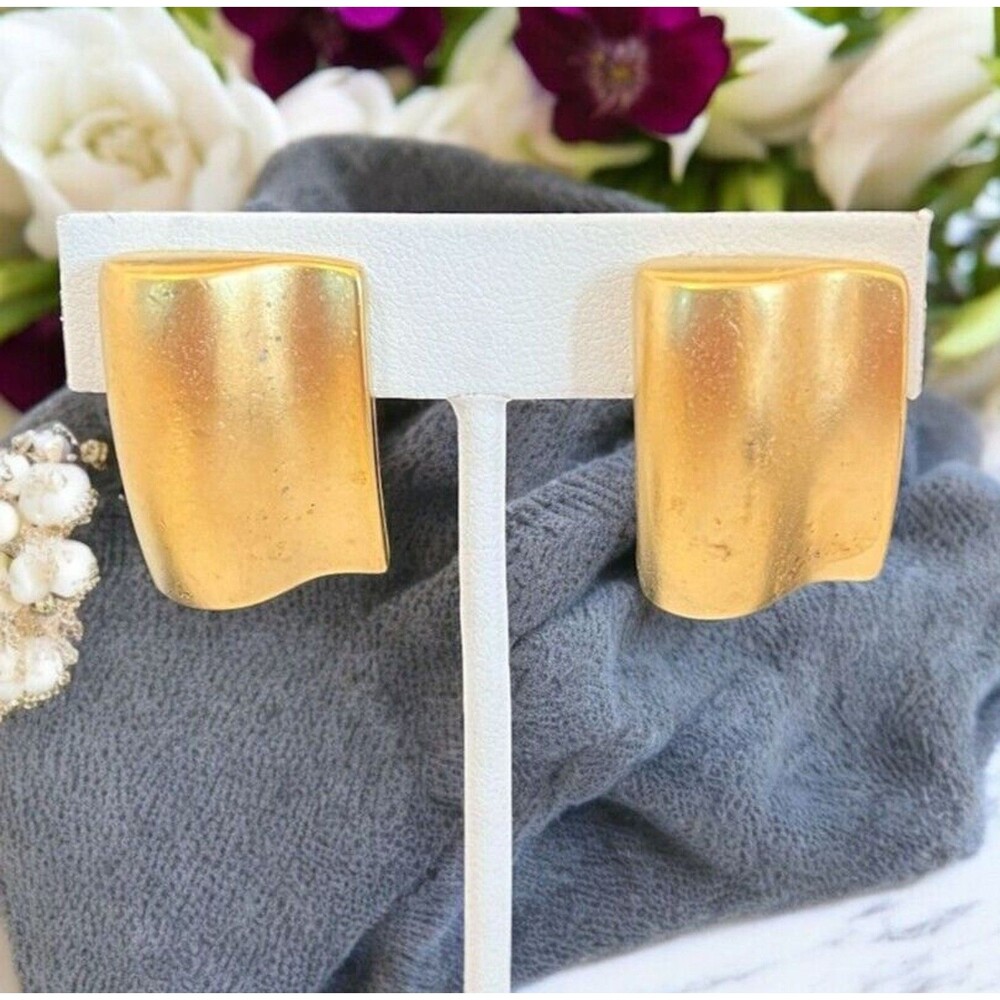 Vintage 1980s Statement Earrings Matte Gold Tone Clip On  - 10G